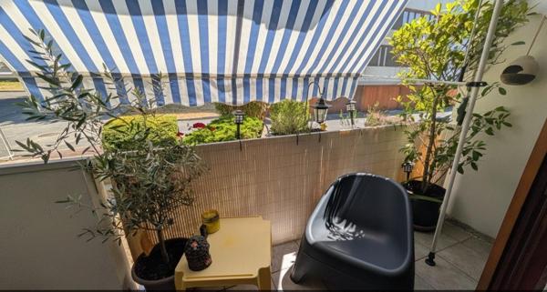 Appartement  avec grand séjour 3  chambres et balcon