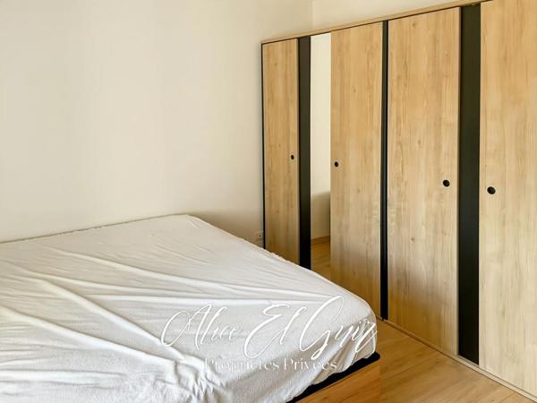 Immeuble - 3 appartements prêts à louer - Cité Médiévale