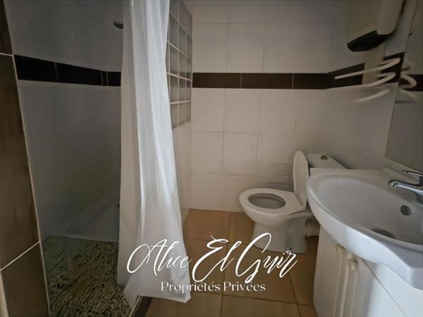 Immeuble - 3 appartements prêts à louer - Cité Médiévale