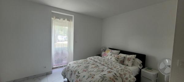 Grande maison en pierres