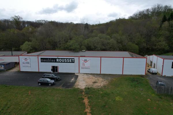 Local Commercial à VEZAC, 24220 - 2 pièces 432m²