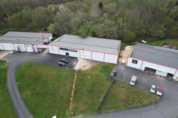 Local Commercial à VEZAC, 24220 - 2 pièces 432m²