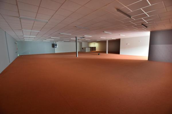 Local Commercial à VEZAC, 24220 - 2 pièces 432m²