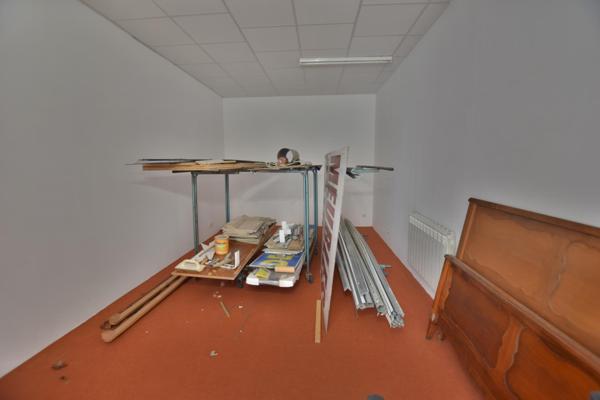 Local Commercial à VEZAC, 24220 - 2 pièces 432m²