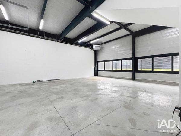 Location local d’activité 270 m² Chanteloup-en-Brie