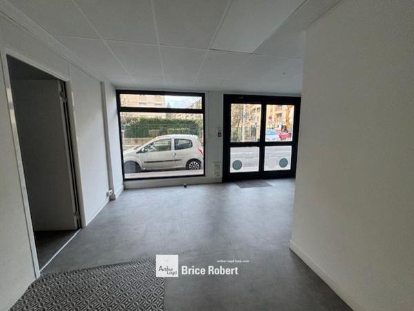 Location bureaux ou commerce à Lyon 3ème accès transports et quartier attractif