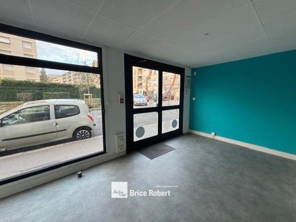 Location bureaux ou commerce à Lyon 3ème accès transports et quartier attractif