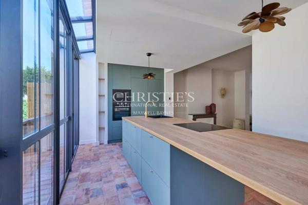 BORDEAUX CENTRE – Maison 5 chambres, piscine, parking