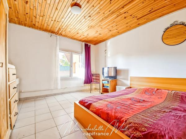 Maison 5 chambres avec piscine au calme