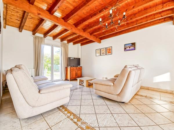 Maison 5 chambres avec piscine au calme