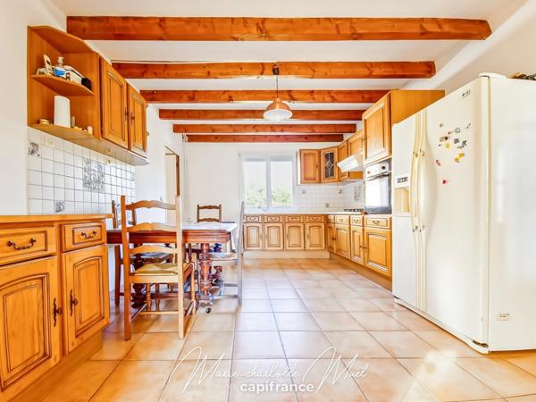 Maison 5 chambres avec piscine au calme