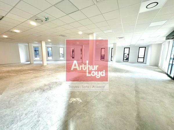 A louer bureaux centre-ville - GARE 694m²
