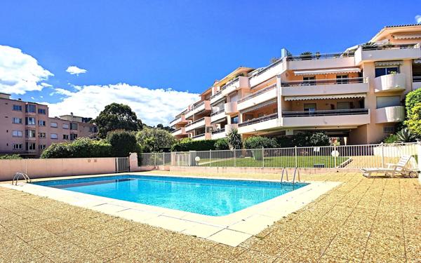Appartement à vendre    3 pièces • 62,05 m2 Golfe Juan - Vallauris