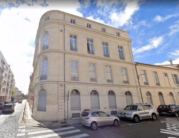 BUREAUX A VENDRE CENTRE VILLE DE NÎMES - ARÈNES