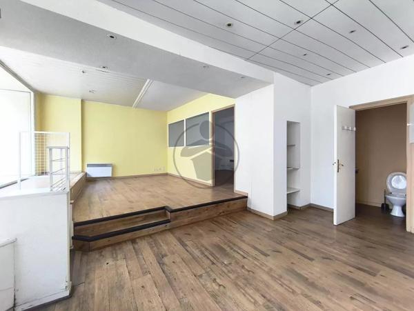 Location                                                      Local commercial
                        
                     2 pièces                      47 m2                     à Baume-les-Dames
