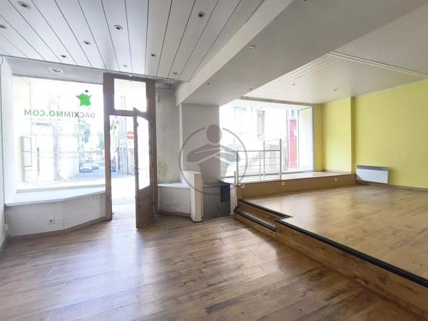 Location                                                      Local commercial
                        
                     2 pièces                      47 m2                     à Baume-les-Dames