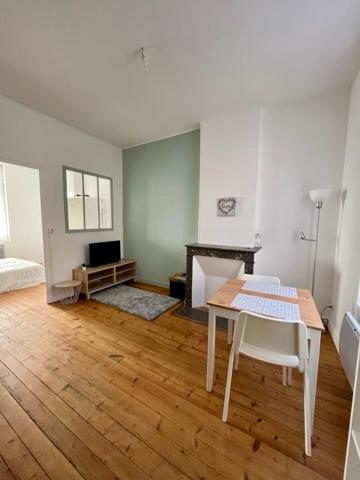 LOCATION Appartement 2 pièces 35m² NIORT