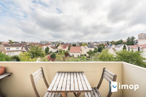 5 pièces de 80 m2 avec balcon et parking