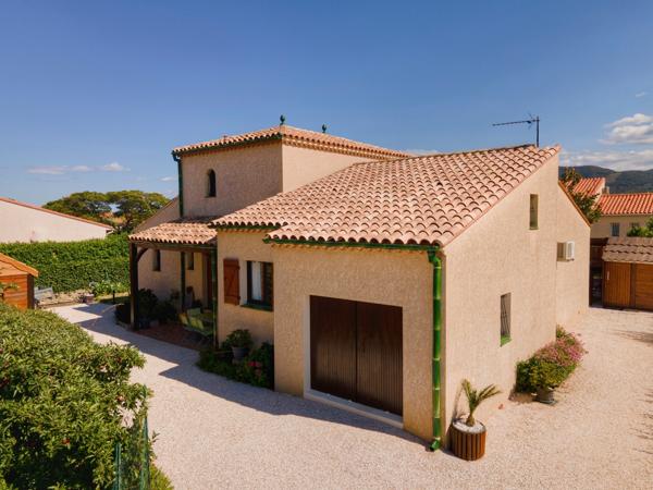 Villa T5 piscine et garage