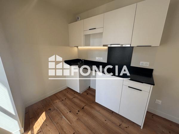 Location Appartement 2 pièces 46.79 m² - 4-6 RUE BERNADOTTE Pau 64000