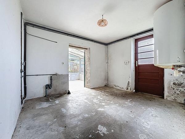 Maison familiale à vendre à CHAMPTOCEAUX - 4 chambres, jardin et dépendances