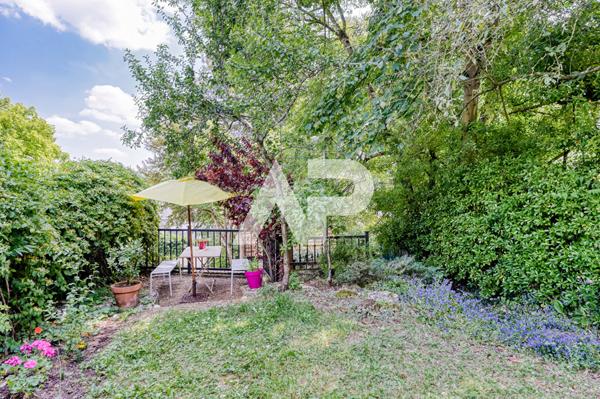 SEVRES RIVE DROITE - MAISON DE CHARME 950 000 € **  - Référence  681-S