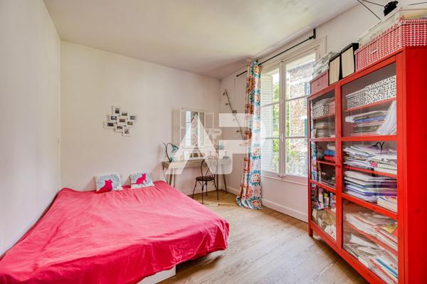 SEVRES RIVE DROITE - MAISON DE CHARME 950 000 € **  - Référence  681-S