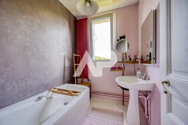 SEVRES RIVE DROITE - MAISON DE CHARME 950 000 € **  - Référence  681-S