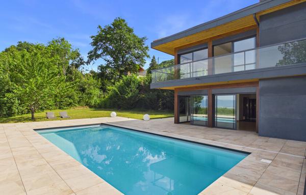 Maison de 339 m²