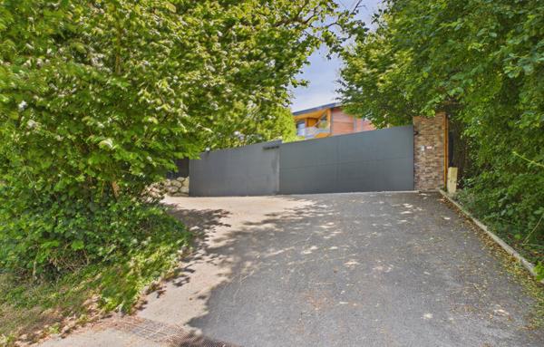 Maison de 339 m²