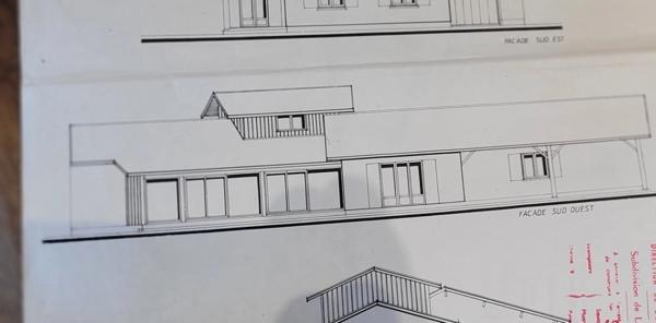 LE TEICH (33) CENTRE VILLE MAISON  8 PIECES 189 M2SH SUR TERRAIN 835M2 A PROXIMITE COMMERCES ET PARC ORNITHOLOGIQUES DU BASSIN