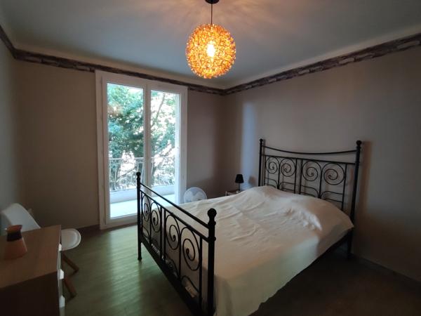 Avignon (84000) APPARTEMENT T3 MEUBLE AVEC GARAGE