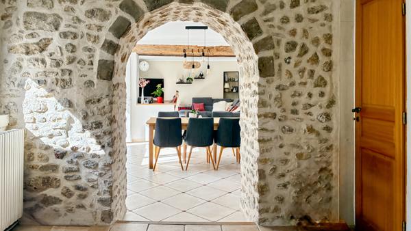 Ormoy-la-Rivière (91150) La maison de famille dans le paysage de la Juine