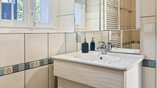 Ormoy-la-Rivière (91150) La maison de famille dans le paysage de la Juine