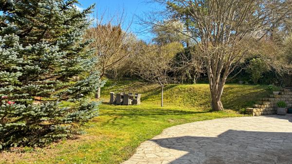 Ormoy-la-Rivière (91150) La maison de famille dans le paysage de la Juine