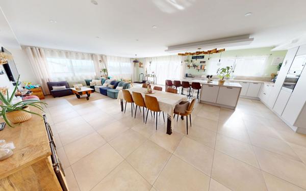 Maison à vendre    6 pièces •  Carcassonne