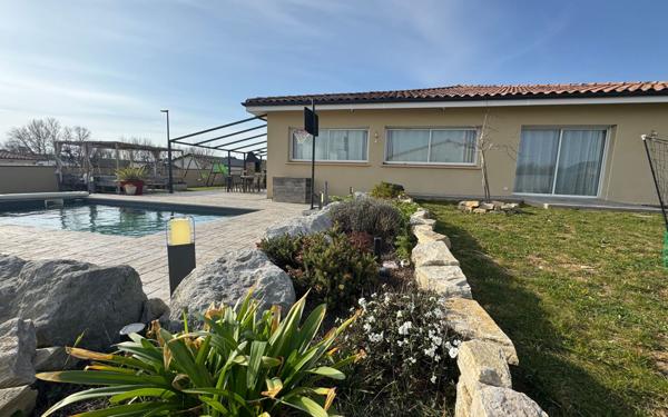 Maison à vendre    6 pièces •  Carcassonne