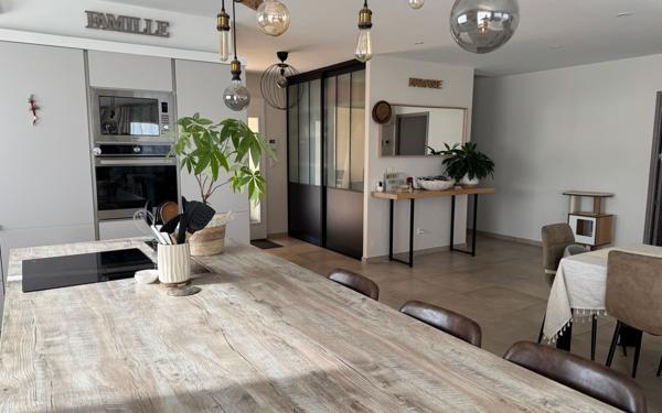 Maison à vendre    6 pièces •  Carcassonne