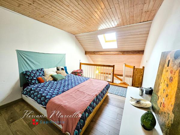 APPARTEMENT, TYPE MAISON, JARDIN PRIVATIF, CELLIER, PARKING, PERS-JUSSY, COUR PRIVATIVE,