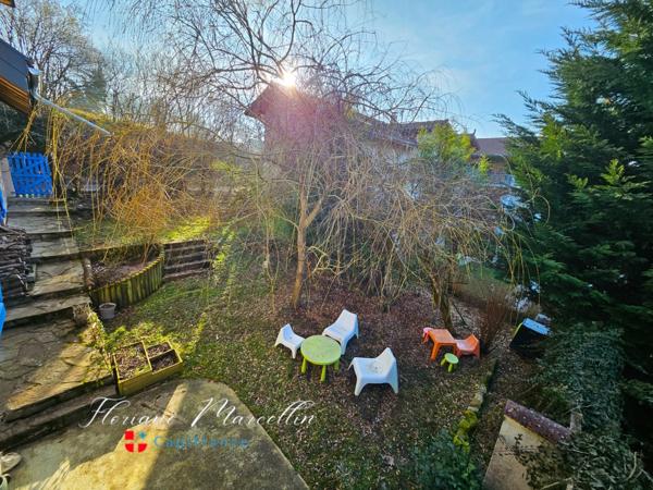 APPARTEMENT, TYPE MAISON, JARDIN PRIVATIF, CELLIER, PARKING, PERS-JUSSY, COUR PRIVATIVE,