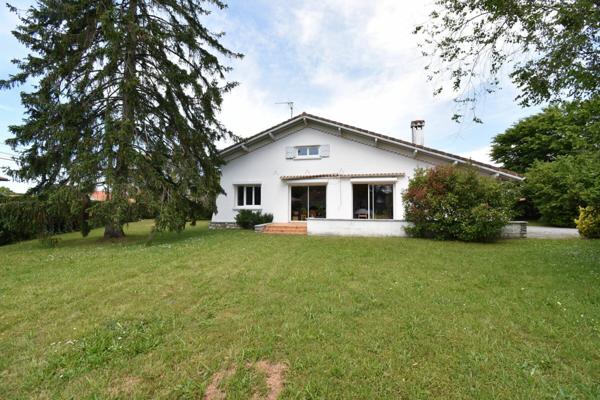 Maison à vendre    4 pièces •  Tosse