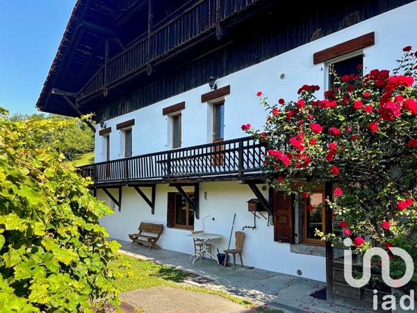 Ferme 8 pièces de 223 m² à Passy (74190)