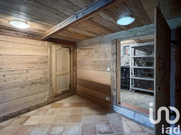 Ferme 8 pièces de 223 m² à Passy (74190)