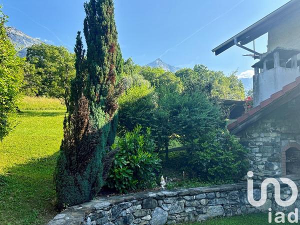 Ferme 8 pièces de 223 m² à Passy (74190)