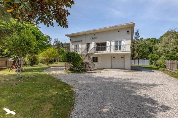 Maison à vendre |  Salles |  6 pièces | 186 m²