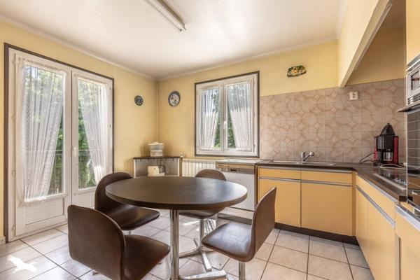 Maison à vendre |  Salles |  6 pièces | 186 m²