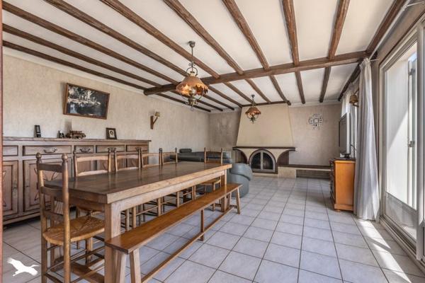 Maison à vendre |  Salles |  6 pièces | 186 m²