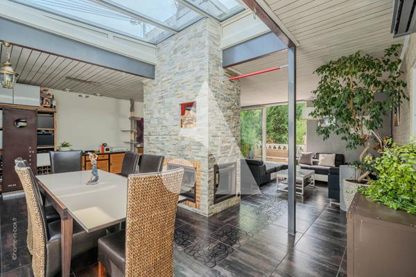 Maison 10 pièces 222 m2