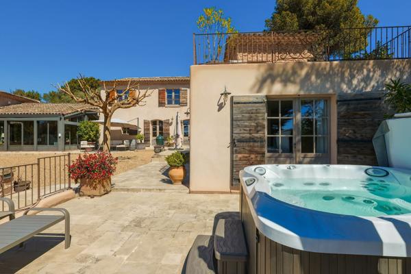 Vente Maison de luxe Aix-en-Provence 9 Pièces 350 m²