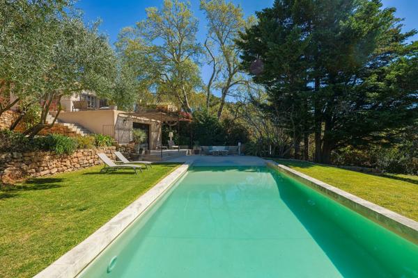 Vente Maison de luxe Aix-en-Provence 9 Pièces 350 m²